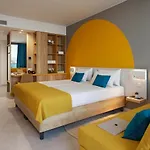 Sunny By Valamar Hotel 3*