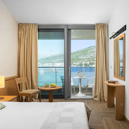 Hotel Club Sunny By Valamar