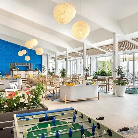 Hotel Club Sunny By Valamar 3*
