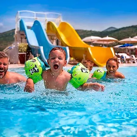 Hotel Sunny By Valamar 3*