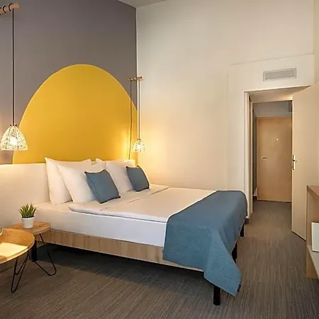Hotel Sunny By Valamar 3*