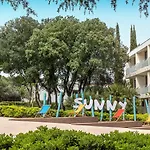 Отель Sunny By Valamar Дубровник