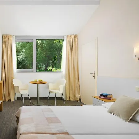 Sunny By Valamar Hotel