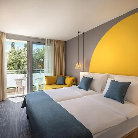 Sunny By Valamar Hotel 3*
